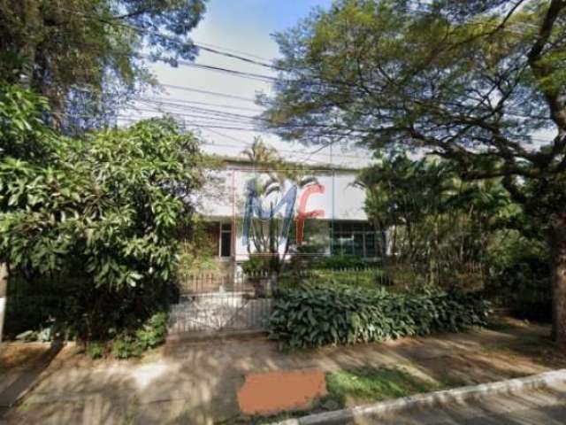 Excelente Terreno no bairro Alto de Pinheiros, com 700 m² construídos e 1451 m²  terreno, zoneamento ZECOR-1. Sem permutas. REF 11.886