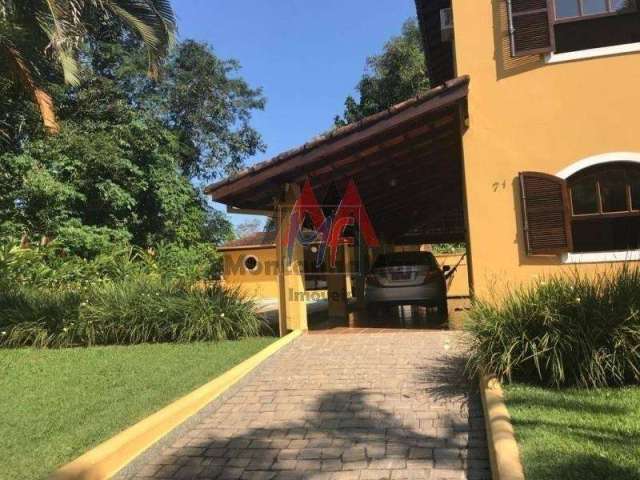 REF: 12.607 Excelente Sobrado localizado no Condomínio Park Imperial, Caraguatatuba, com 4 quartos sendo 3 suítes, piscina , área lazer.