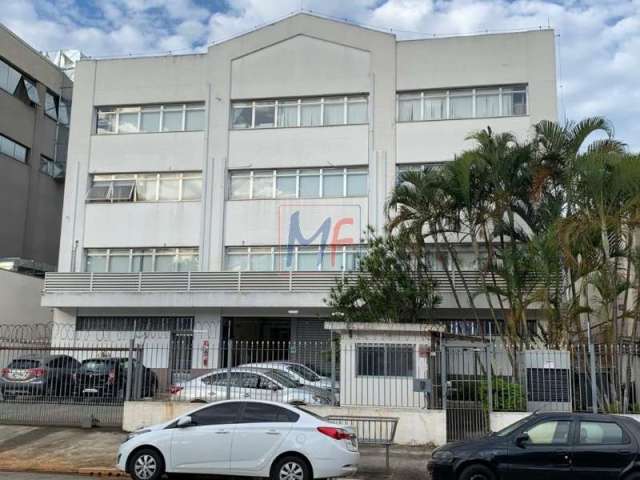 REF: 13.545 Excelente prédio coml, 1.800 m2 a.u. no Várzea da Barra Funda, com 19 vagas, 1400 m² terreno , 3 mezaninos, salões e refeitório.