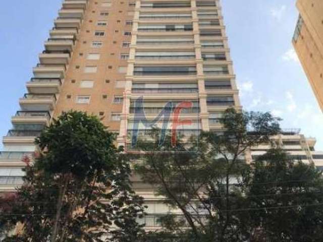 REF: 13.932 - Lindo apartamento em Moema com 306 m² de área privativa,  sendo 4 suítes, sala, cozinha, 2 banheiros sociais, 5 vagas.