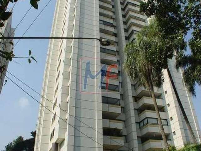 REF: 15.269 - Lindo apartamento no Real Parque, com 185 m² a.u.,  3 suítes, repleto de armários, lareira, hidro, 3 vagas + depósito. Lazer.