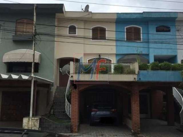 REF: 15.294 - Linda casa em cond. no Jardim Ângela , 200 m² a.u,  3 quartos (1 suíte), sala, cozinha, área de serviço, quintal, varanda e 3 vagas.