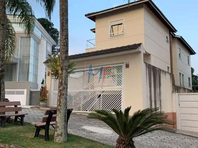 REF: 15.480 - Linda casa em cond. fechado no Tucuruvi, com 311 m² sendo 4 suítes, sala ampla, cozinha planejada, quintal, piscina, 4 vagas.