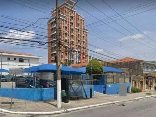 Excelente terreno  602 m2, V. Carrão , 2 frentes de 29 e 18 metros,  42 m² área construída, zoneamento ZC, Não aceita permutas. REF: 15.658