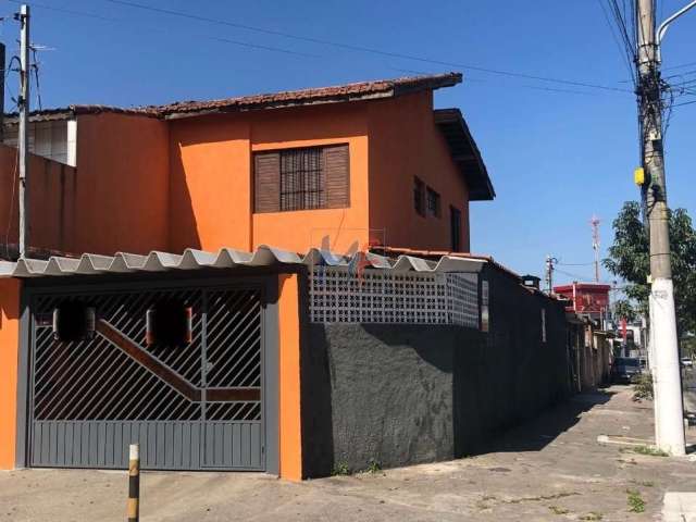 Lindo sobrado no Pq. Paulistano, 127 m² área útil, com 3 dormitórios, sala, cozinha, banheiro, área de serviço, quintal, 2 vagas. REF: 15.803