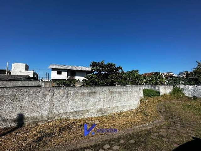 Terreno com 257m², faixa do mar no Bal. Marissol