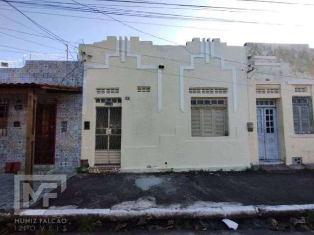 Casa nascente com Três quartos (uma suíte), Ponta Grossa