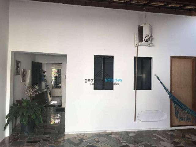 Casa com 3 dormitórios à venda, 130 m² por R$ 402.800,00 - Vila Anita - Limeira/SP