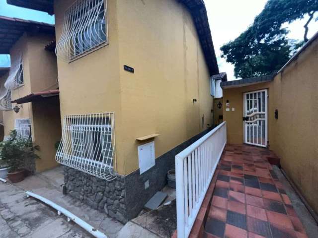 Casa Gemina de 3 quartos a venda no bairro Santa Rosa   - CA2976