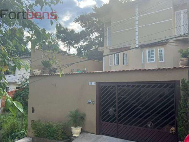 Sobrado Para Vender com 3 quartos 1 suítes no bairro Laranjeiras em Caieiras