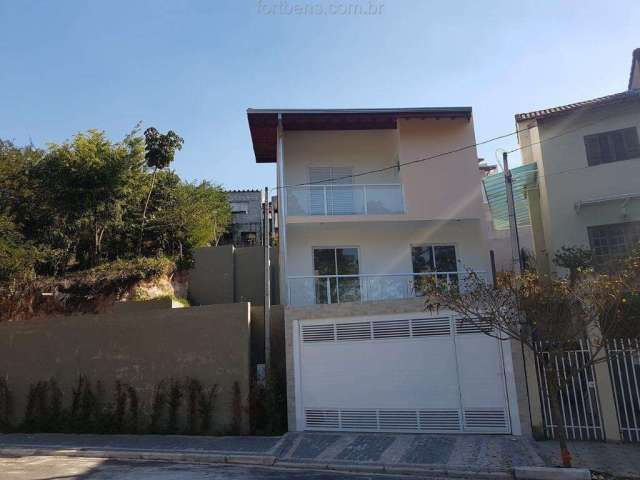 Casa Para Vender com 3 quartos 1 suítes no bairro Região Central em Caieiras