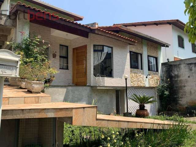 Casa Para Vender com 3 quartos 2 suítes no bairro Nova Caieiras em Caieiras