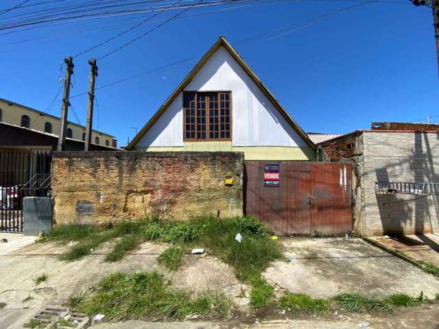 Casa - Alvenaria, para Venda em Curitiba/PR