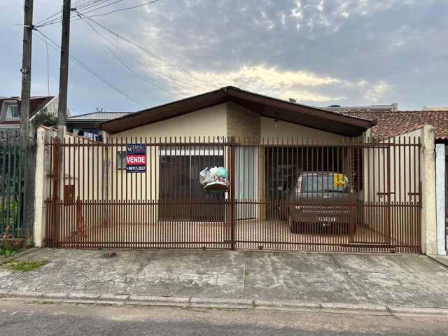 Casa - Padrão, para Venda em Curitiba/PR