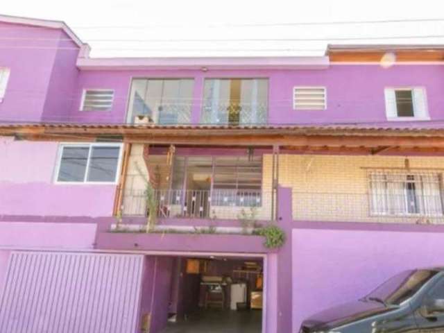 Sobrado residencial para Locação na Vila Marina, ao lado da Av. Fuad Luftalla e Av. Elisío Teixeira Leite. 4 dormitórios (2 suítes) e 1 vaga