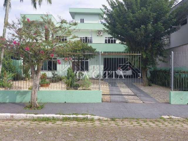 Sobrado com 5 dormitórios à venda, 350 m² por R$ 1.350.000,00 - São Judas - Itajaí/SC