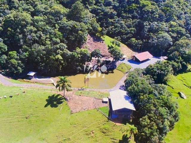 Sítio Em Leoberto Leal - Porteira Fechada