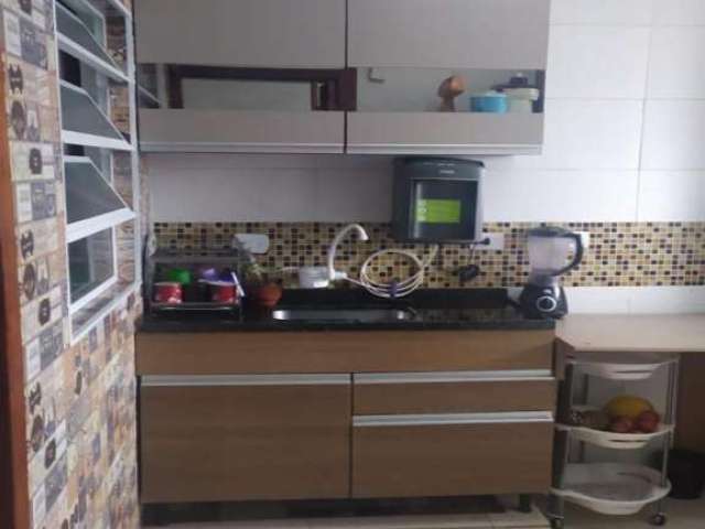 Apartamento para permuta reformado com atenção aos detalhes e bom gosto, esta pronto para sua família morar. - Estuário - Santos SP