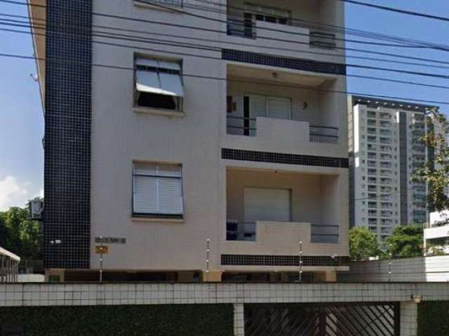 Apartamento amplo com 3 dormitórios todo reformado, no bairro Vila Mathias, Santos-SP