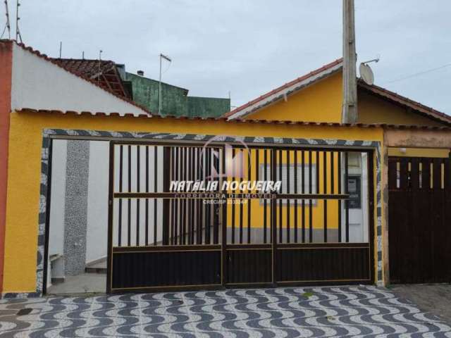Casa com 3 quartos à venda na Rua Triesse, Agenor de Campos, Mongaguá, 90 m2 por R$ 320.000