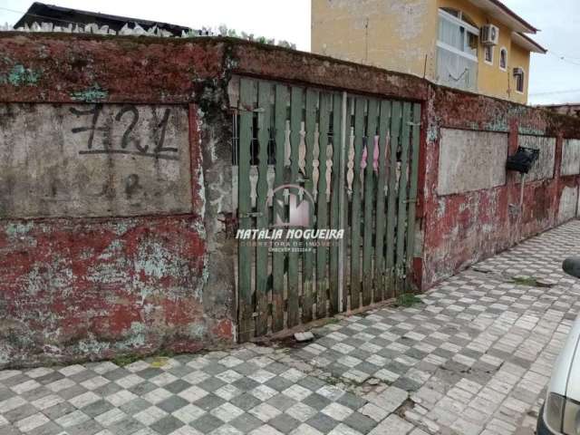 Casa com 2 quartos à venda na Rua Monsenhor Seckler, Jardim Praia Grande, Mongaguá por R$ 180.000