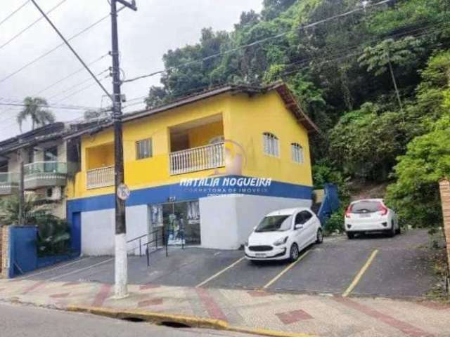 Sobrado no Centro, Mongaguá - R$ 1.8 mi, Cod: 1811