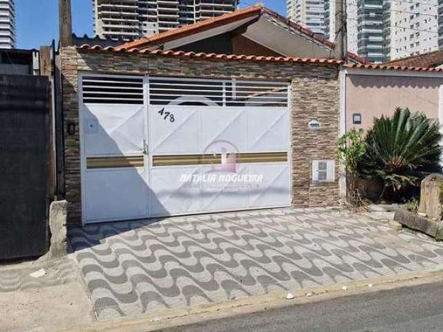 Casa com 3 quartos à venda na Confirmar com corretor responsável, Canto do Forte, Praia Grande por R$ 720.000