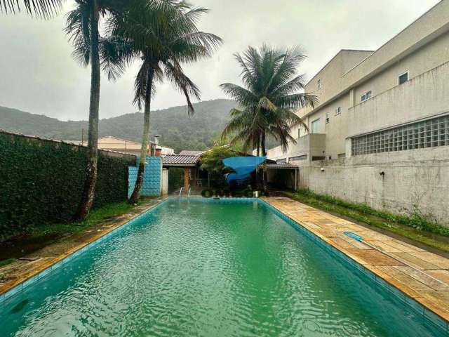 Casa à venda no Guaiuba no Guarujá | Omega Imóveis