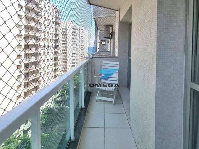 Apartamento à venda na quadra da praia das Pitangueiras I Omega Imoveis