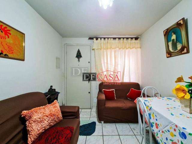 Apartamento com 2 dormitórios à venda, 46 m² por R$ 165.000,00 - Conjunto Residencial José Bonifácio - São Paulo/SP