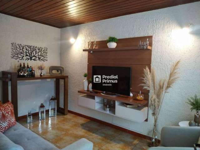 Casa com 3 dormitórios à venda, 181 m² por R$ 560.000 - Vila Amélia - Nova Friburgo/RJ