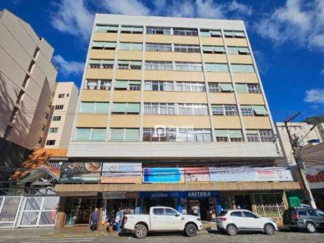 Apartamento à venda, 115 m² por R$ 570.000,00 - Centro - Nova Friburgo/RJ