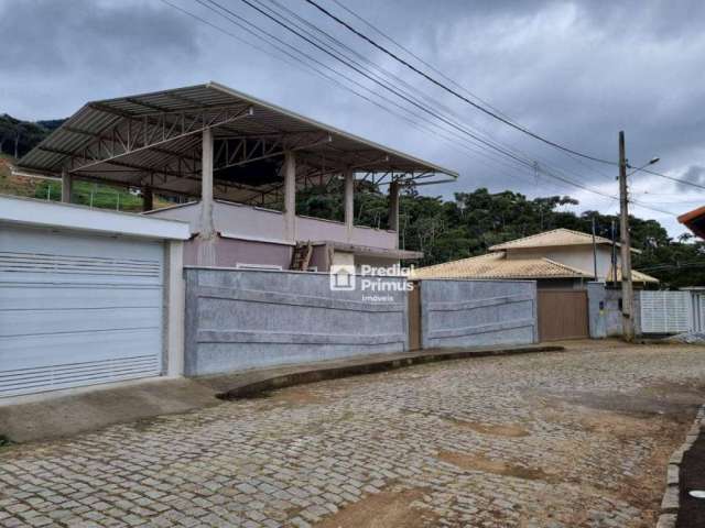 Casa bem novinha, com 2 dormitórios à venda, 114 m² por R$ 580.000 - Amparo - Nova Friburgo/RJ