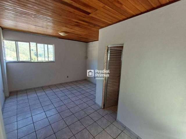 Apartamento com 1 dormitório para alugar, 1 m² por R$ 1.102/mês - Olaria - Nova Friburgo/RJ