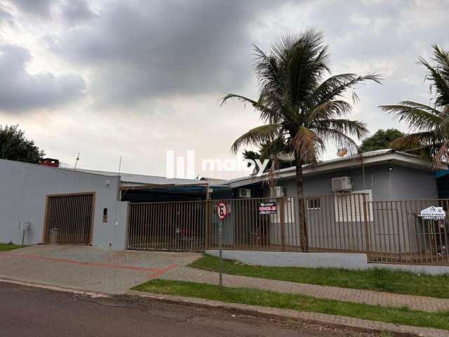 Casa para Venda em Cascavel, Parque Verde, 3 dormitórios, 3 banheiros, 2 vagas