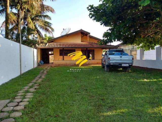 Casa à venda em Ubatuba, Picinguaba, com 3 quartos, com 140 m²