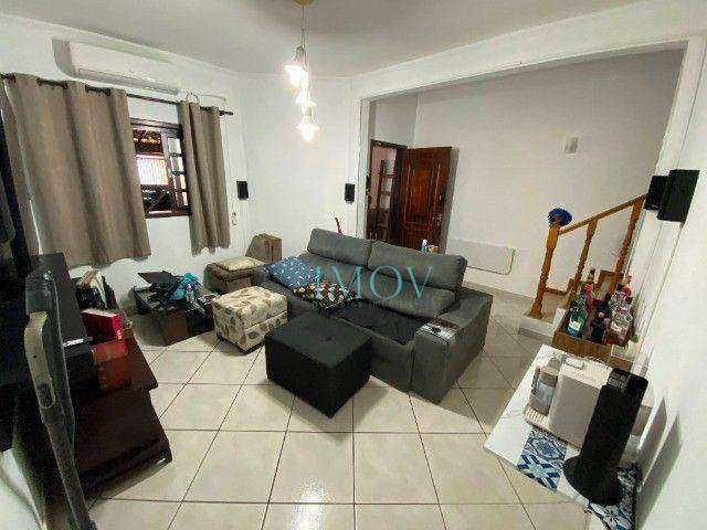 Sobrado com 3 dormitórios à venda, 150 m² por R$ 640.000,00 - Jardim Portugal - São José dos Campos/SP