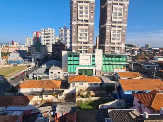 Excelente Apartamento no Bairro Órfãs