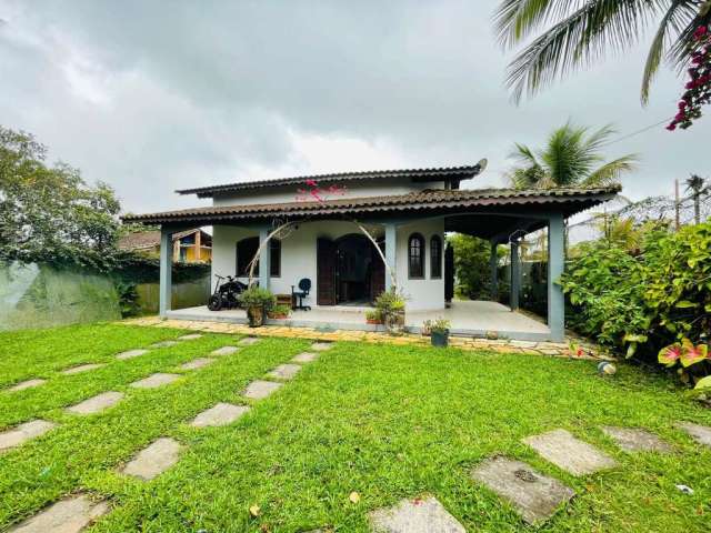 Casa para Venda em São Sebastião, Boracéia, 3 dormitórios, 1 suíte, 2 banheiros, 5 vagas