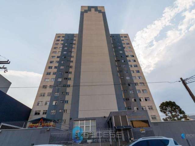 Apartamento com 3 quartos para alugar na Rua Alberto Stenzowski, 110, Novo Mundo, Curitiba por R$ 1.950