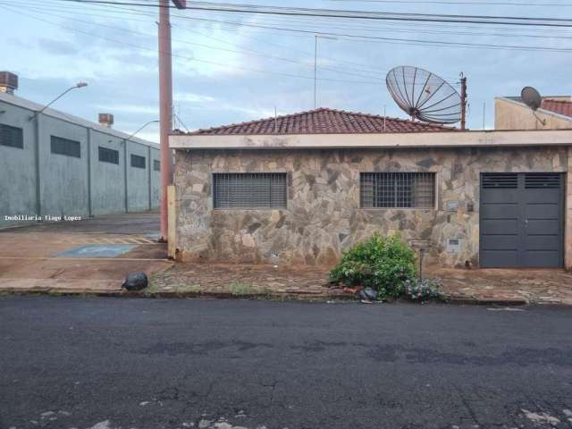 Casa para Venda em Cravinhos, Centro, 2 dormitórios, 1 suíte, 2 banheiros, 2 vagas