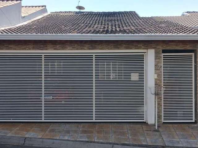 Casa para Venda em Bragança Paulista, Residencial Quinta dos Vinhedos, 2 dormitórios, 1 suíte, 1 banheiro, 2 vagas