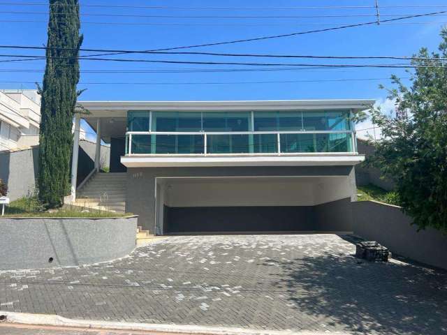 Casa em Condomínio para Locação em Bragança Paulista, Condomínio Colinas de São Francisco, 3 dormitórios, 2 suítes, 3 banheiros, 4 vagas