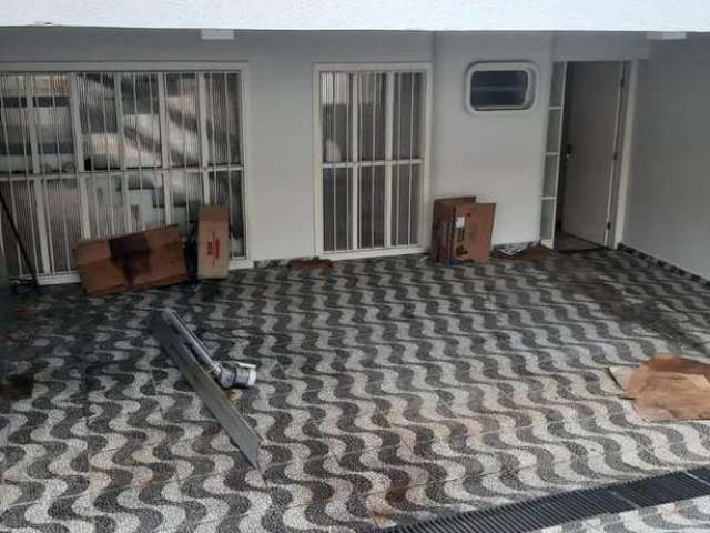 Casa para Locação em Bragança Paulista, Centro, 3 dormitórios, 1 suíte, 1 banheiro, 2 vagas