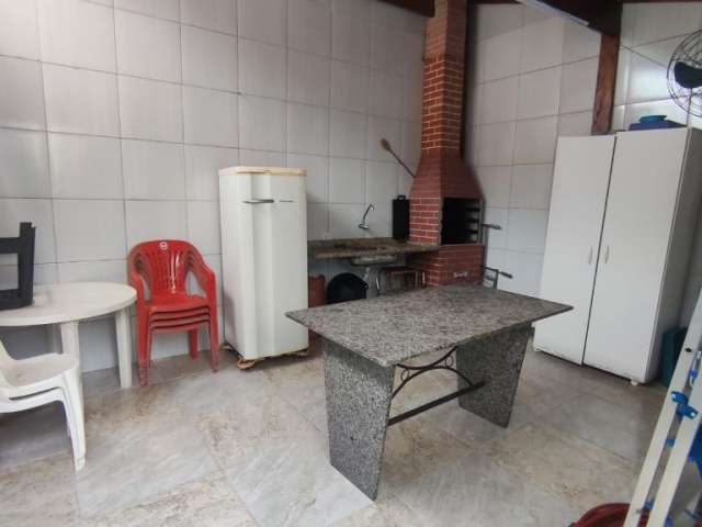 Linda casa Vila Caiçara, próximo ao mar.