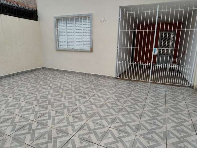 Casa 2 dorm 300mts da praia