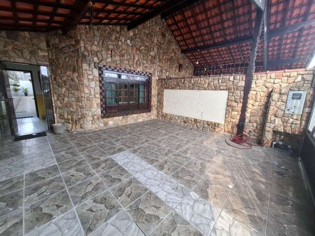 Casa 3 quartos - Lado Praia na Vila Caiçara em Praia Grande - RP43