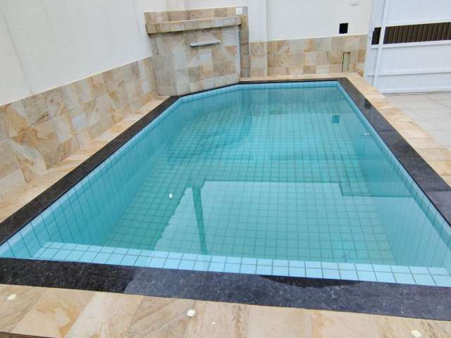 Casa 3 quartos - Piscina - Lado Praia na Vila Caiçara em Praia Grande - RP590