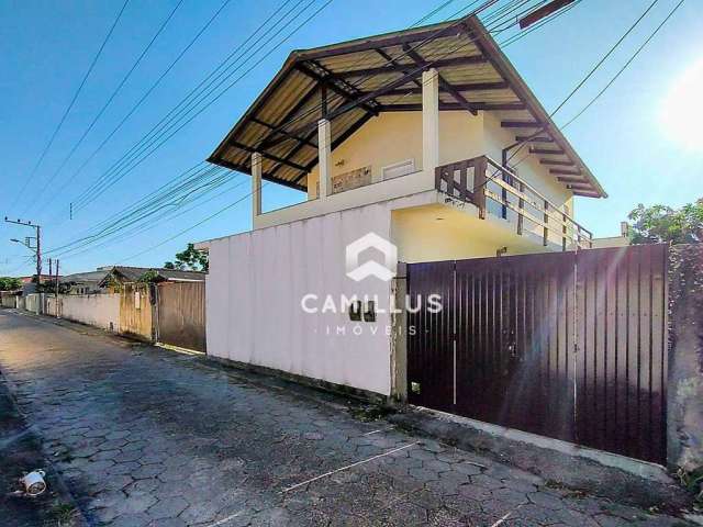 Casa com 4 dormitórios à venda, 100 m² por R$ 550.000,00 - Carianos - Florianópolis/SC