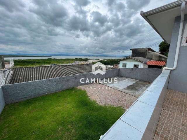 Casa vista mar com 3 dormitórios à venda, 150 m² por R$ 690.000 - Costeira do Pirajubaé - Florianópolis/SC